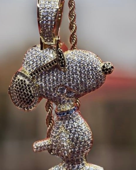Snoopy Pendant - Men Bling - In Gold Pave Zircon - Necklace Jewelry