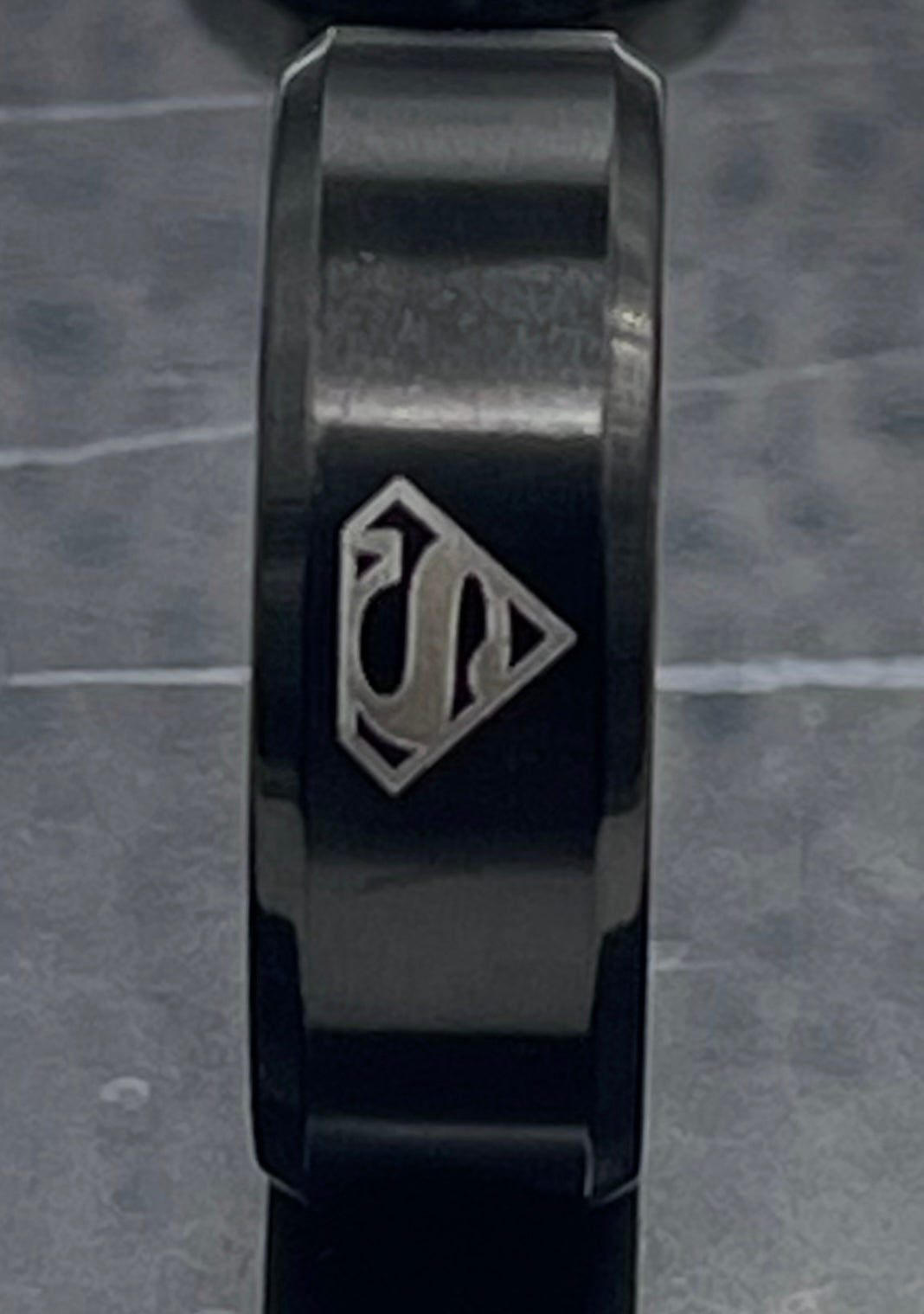 Fashion Stainless Steel Superman Emblem Ring In Black