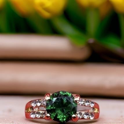 Crystal Cubic Zirconia Rings For Women In Emerald