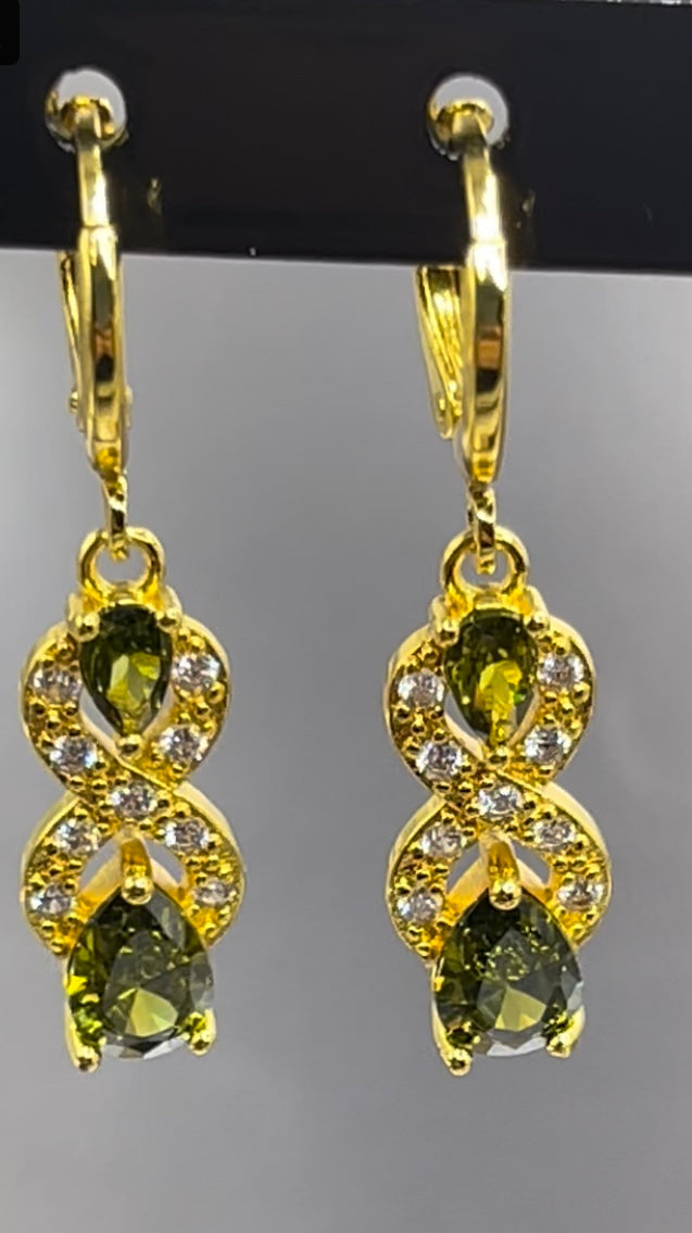Drop Water Shaped Diamond Earrings 18K Gold Filled In Green