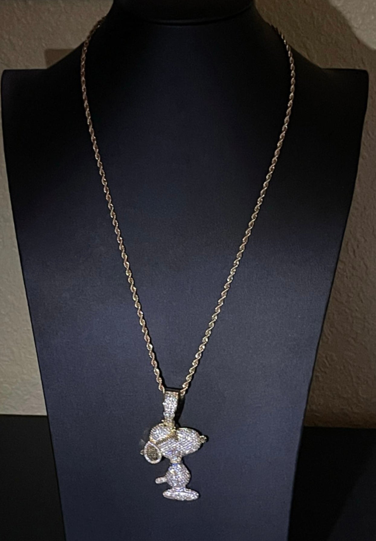 Snoopy Pendant - Men Bling - In Gold Pave Zircon - Necklace Jewelry