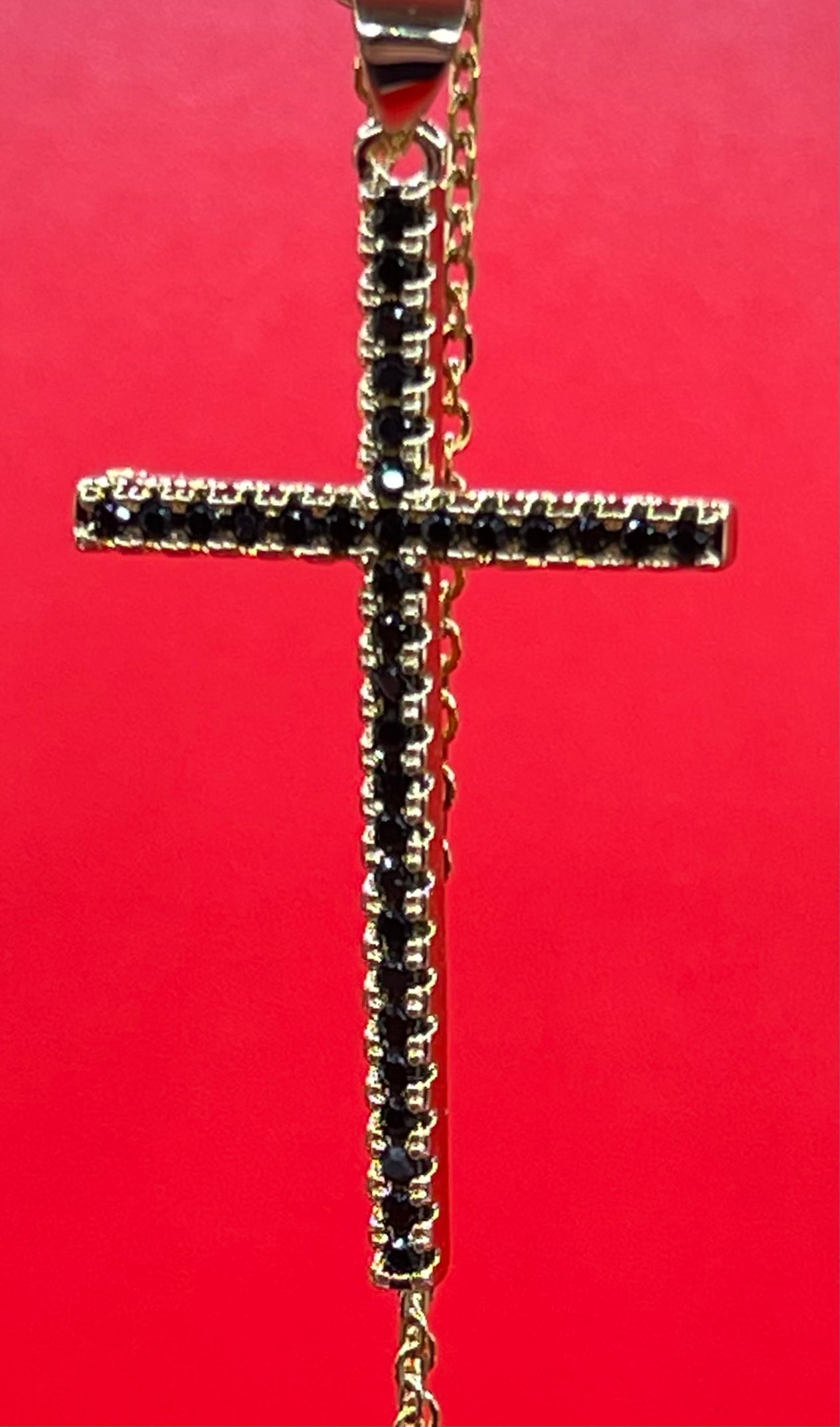 Colorful Zircon Cross Pendant 18 Inch Link Chain Necklace 18K Gold Plating For Men Or Women In Black