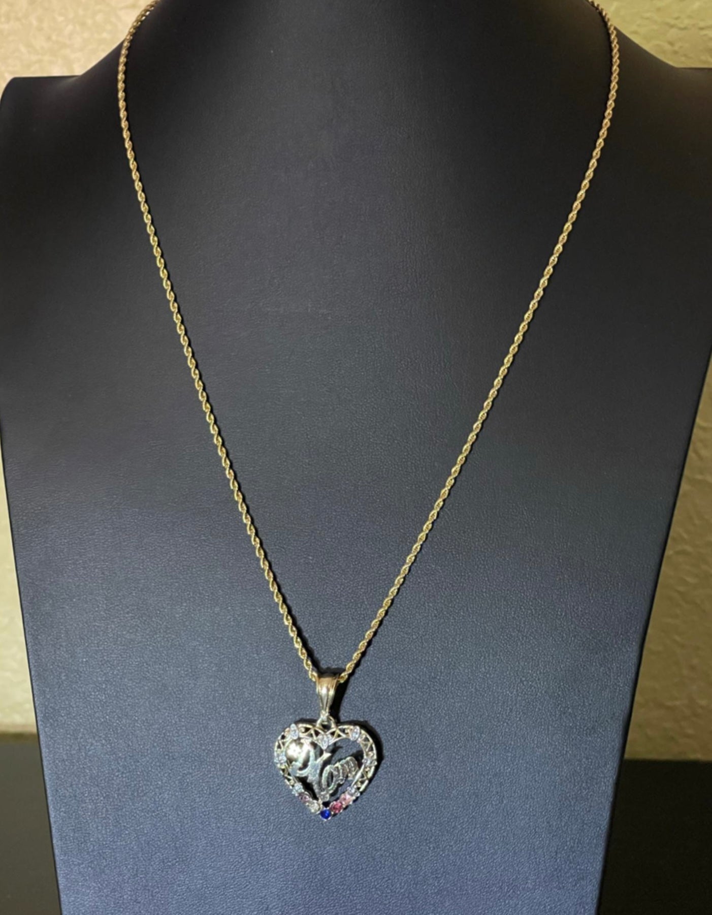 Heart Shaped Mom Pendant Necklace In Multi Colors